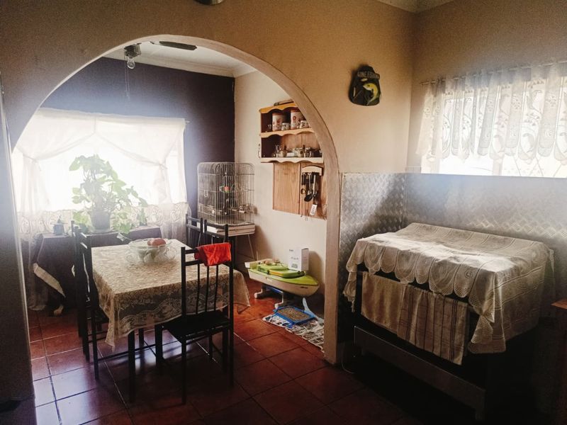A must-see for buyers looking for space, comfort, and great entertainment value. - Photo 4