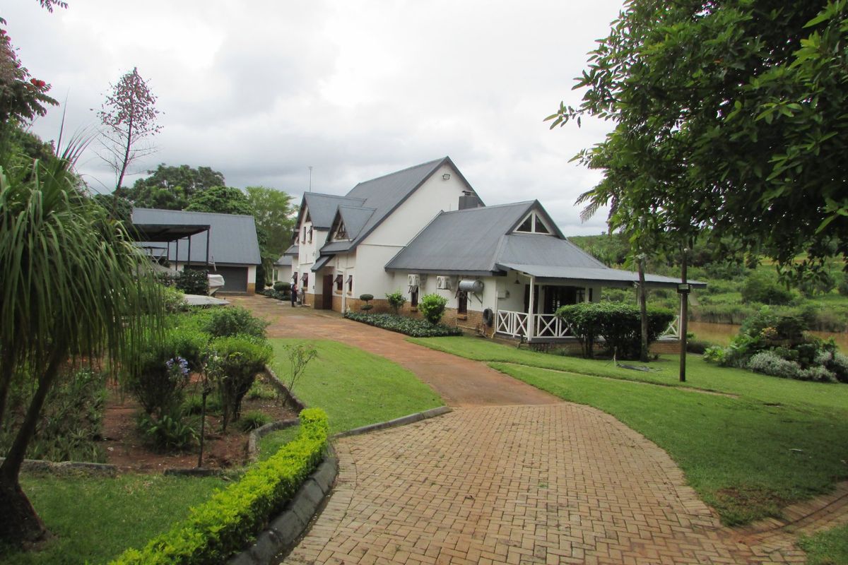 Exceptional farm-style residence in White River Ext 1 - Photo 2