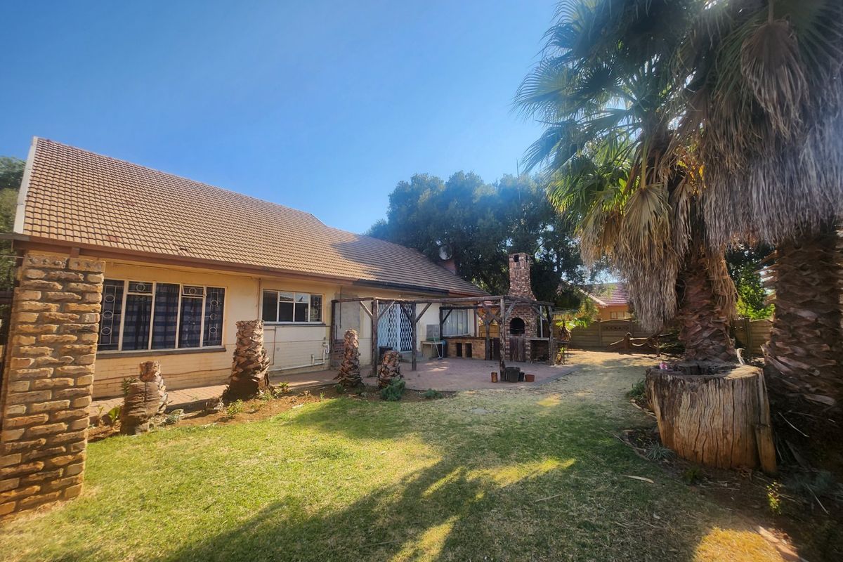Endless Potential Awaits: Explore the Abundance of Features in This Property. - Photo 3