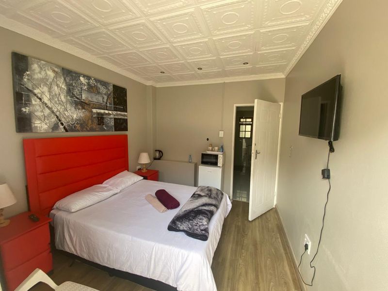 Prime 12-Bed Guesthouse | Turnkey Hospitality Investment | Newton Park, Gqeberha - Photo 10