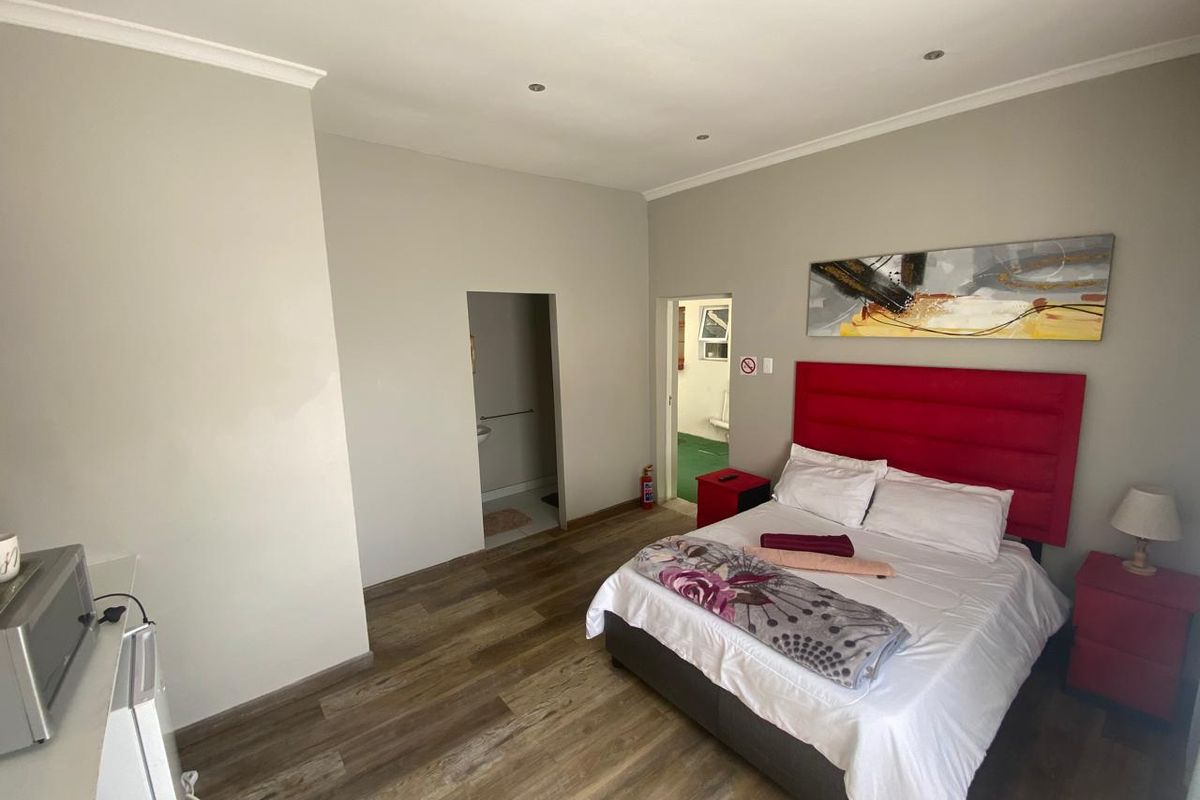 Prime 12-Bed Guesthouse | Turnkey Hospitality Investment | Newton Park, Gqeberha - Photo 3