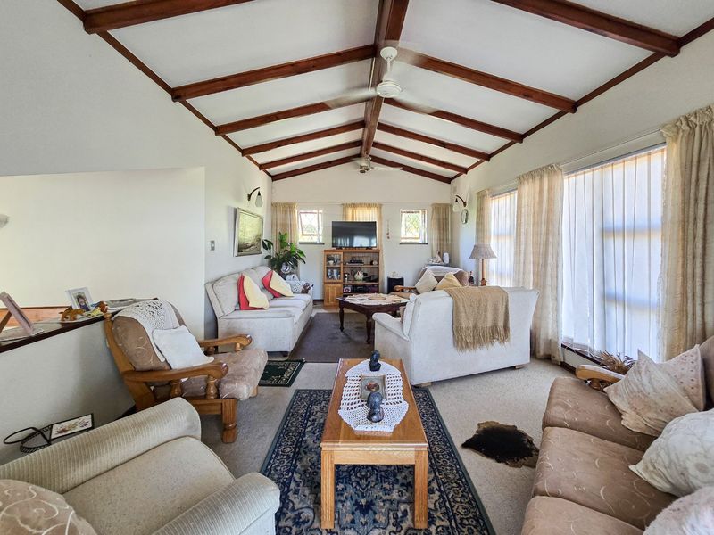 House With Sea Views  - Photo 6