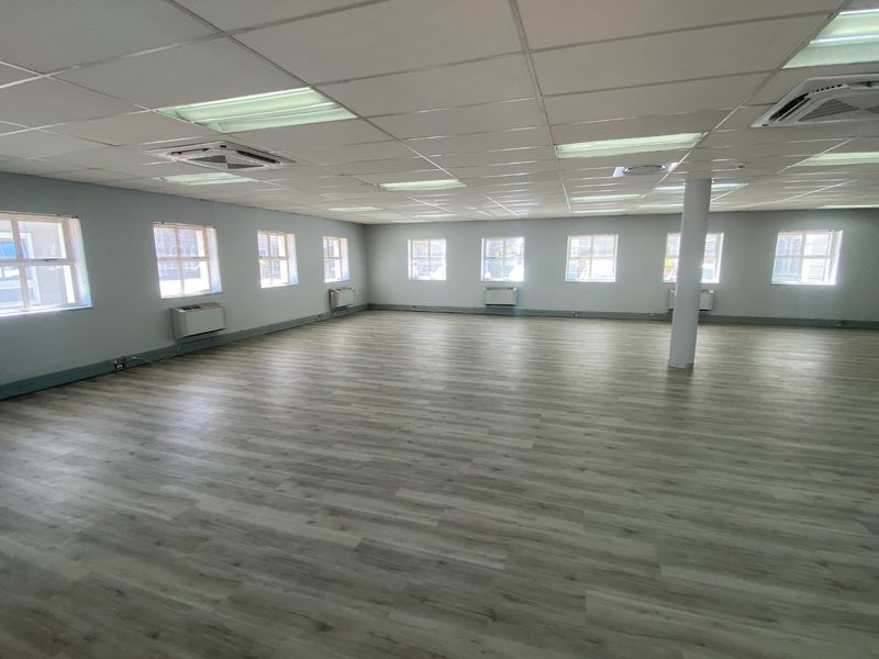 282m2 Commercial Space to Let  - Photo 7