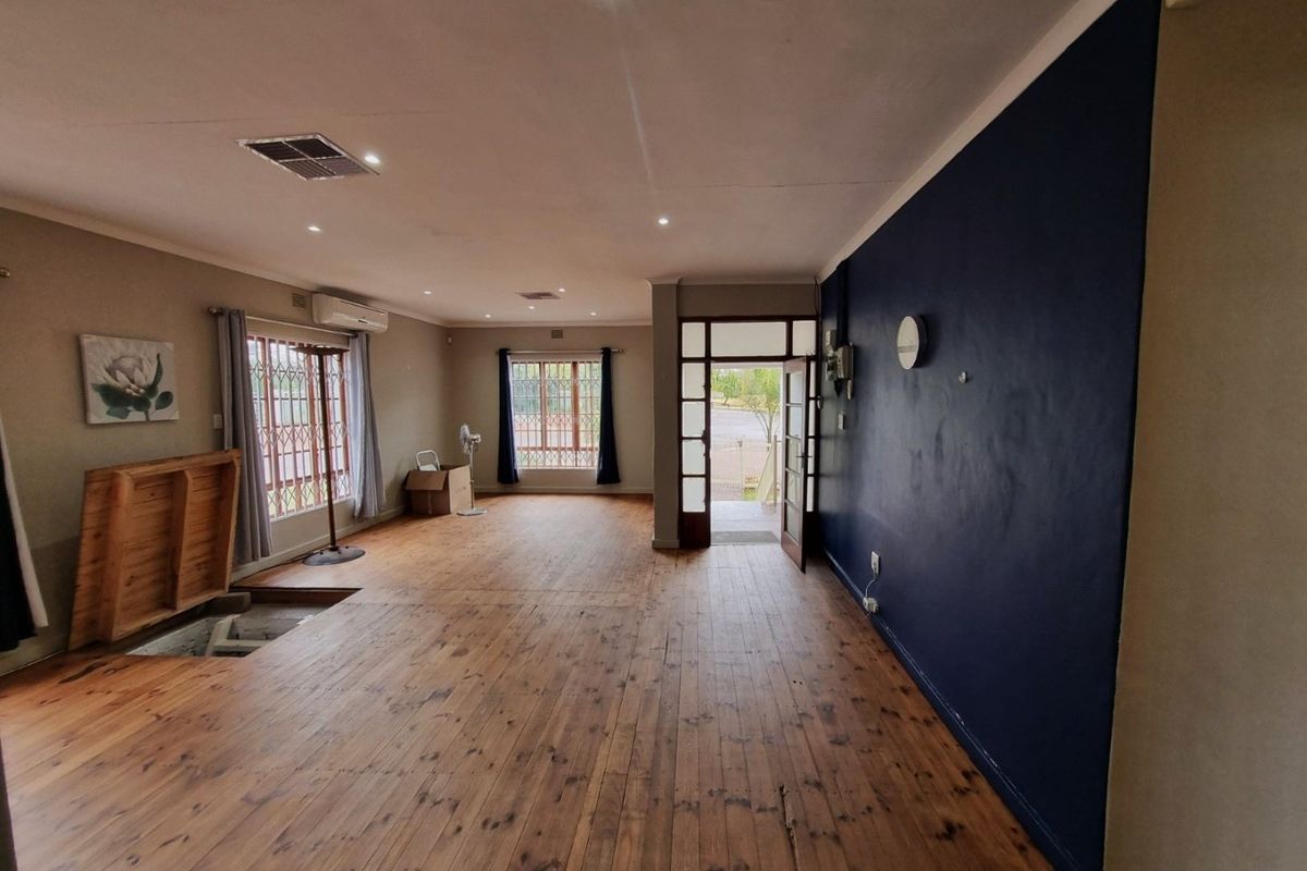 2-Bedroom Home in Sought-After Middelpos, Upington - Photo 4