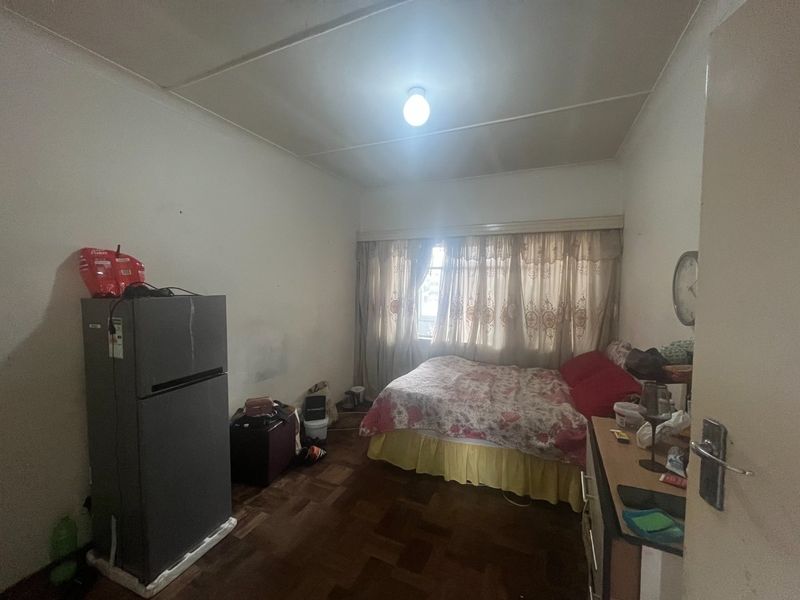 2 Bedroom For Sale in Gezina - Photo 4