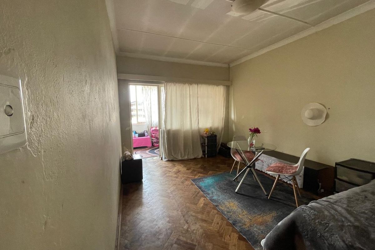 2 Bedroom For Sale in Gezina - Photo 3