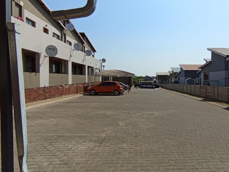 2bedroom apartment for sale in summerset place, Midrand  - Photo 2