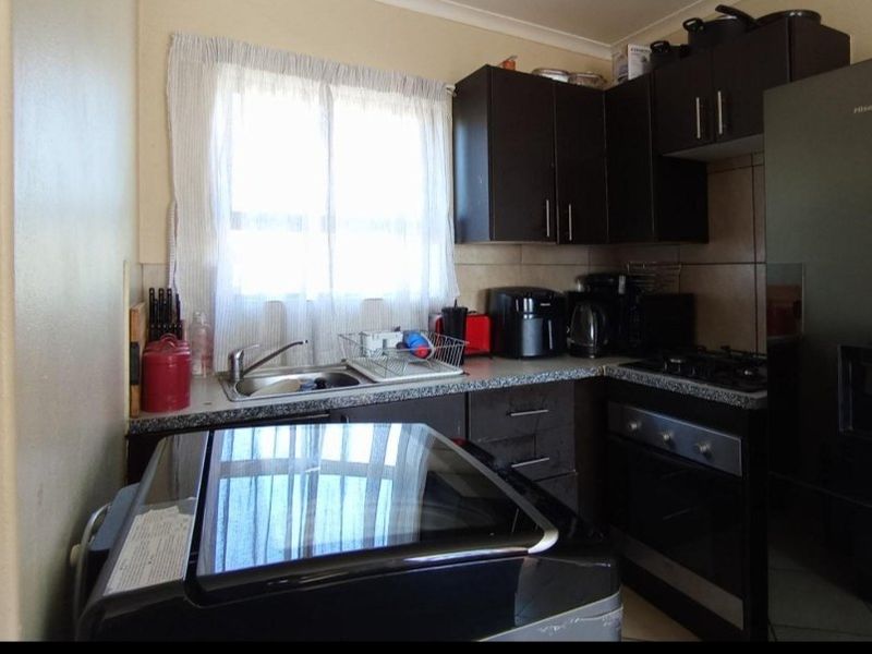 2bedroom apartment for sale in summerset place, Midrand  - Photo 4