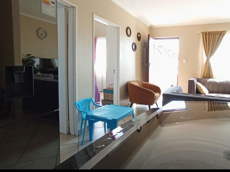 2bedroom apartment for sale in summerset place, Midrand  - Photo 3