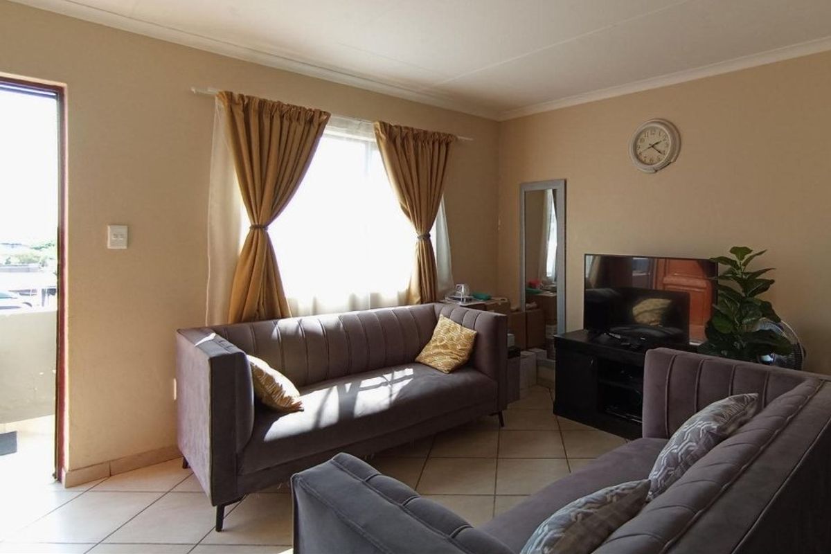 2bedroom apartment for sale in summerset place, Midrand  - Photo 5