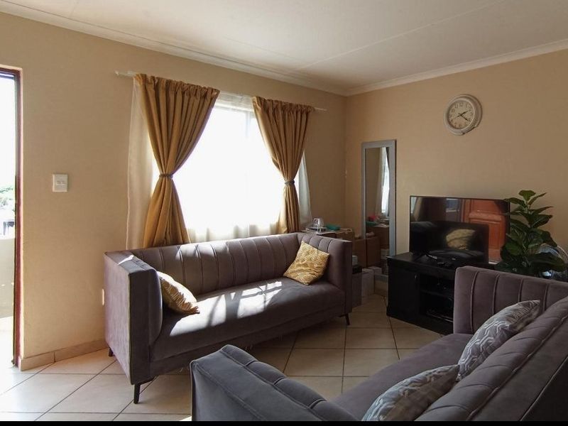 2bedroom apartment for sale in summerset place, Midrand  - Photo 5