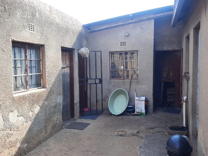 HIGH-INCOME INVESTMENT OPPORTUNITY  - Photo 8