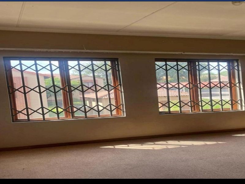 2 bedrooms apartment for sale in Vorna Valley Midrand  - Photo 3