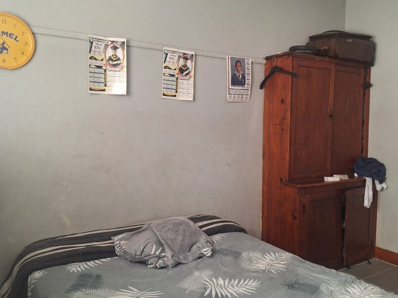 Exceptional Family Home with 3 Income-Generating Cottages – Judith Paarl - Photo 4