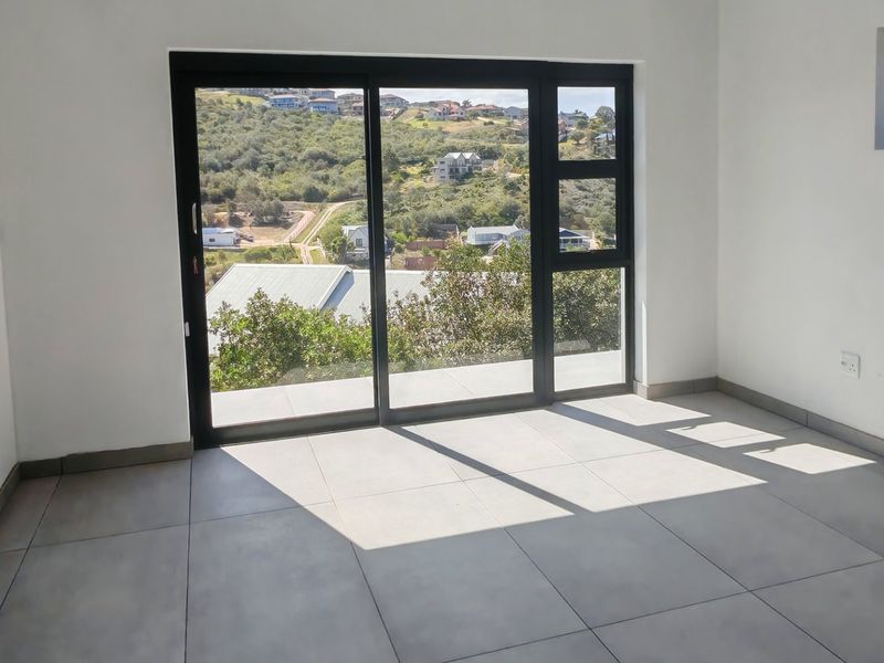 Spectacular house in the extremely popular Garden Route - Photo 8