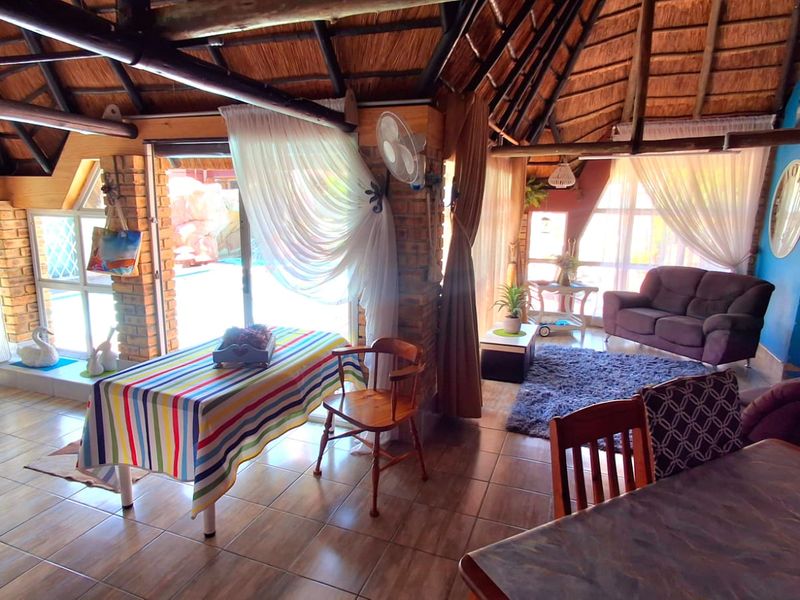 Spacious 4-Bedroom, 2-Bathroom Home with Entertainment Area and 1-Bedroom Flatlet – Sought-After Vaalpark - Photo 9