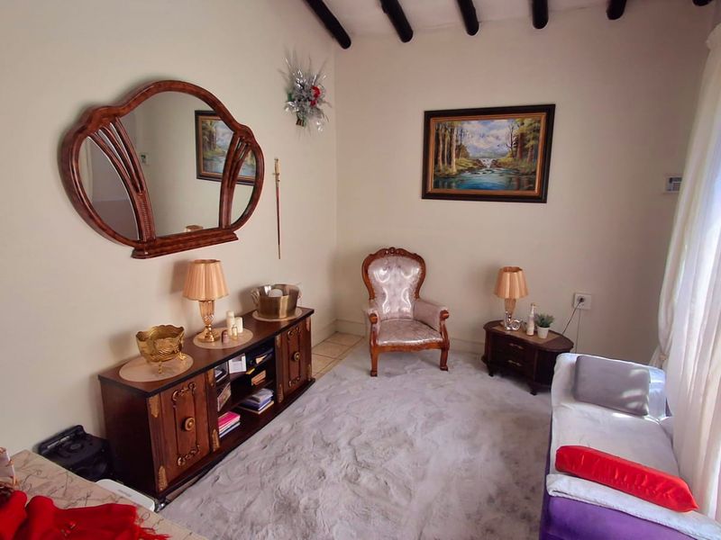 Spacious 4-Bedroom, 2-Bathroom Home with Entertainment Area and 1-Bedroom Flatlet – Sought-After Vaalpark - Photo 6