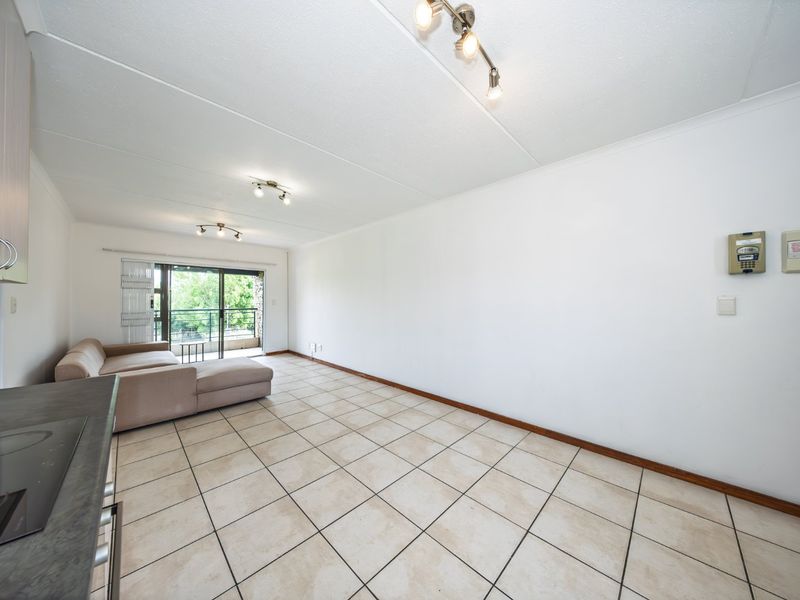 Sun Filled Two Bedroom Apartment with Greenbelt View in The Reeds at Waterstone Park! - Photo 4