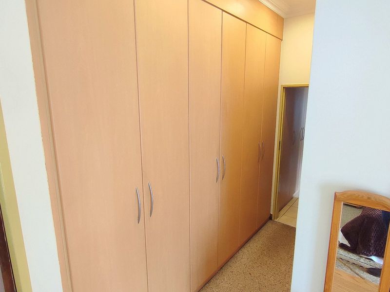 Beautiful 4-Bedroom Home in a Secure, Well-Maintained Estate - Photo 4