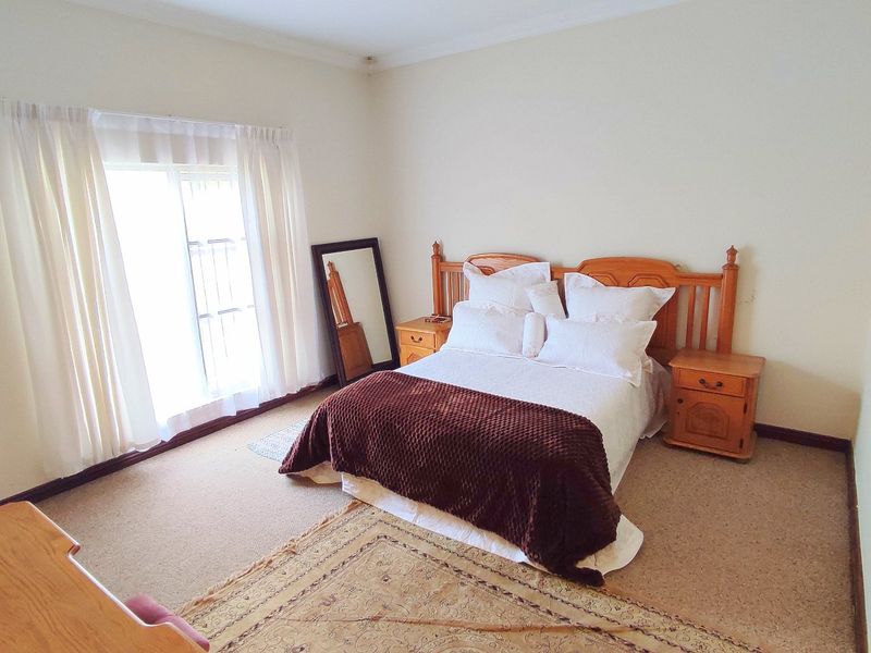 Beautiful 4-Bedroom Home in a Secure, Well-Maintained Estate - Photo 5