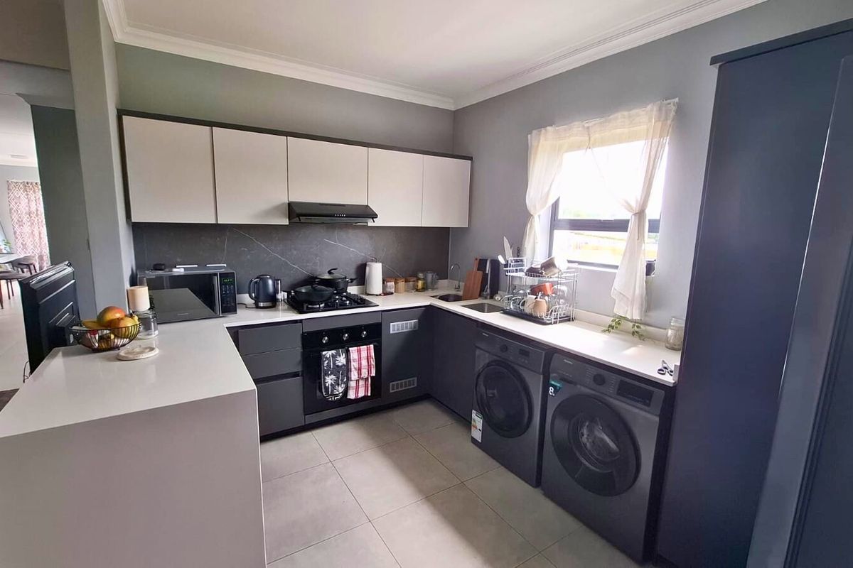 3-Bedroom Loft Apartment for Sale in Waterfall Manor – Be the First to Move In! - Photo 5