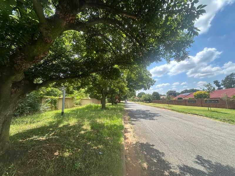 INVESTORS DREAM VACANT LAND - Photo 9