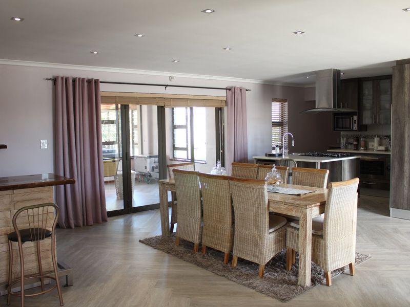 Modern Double-Story Entertainer with Mountain Views in Rouxville Kuils River - Photo 6