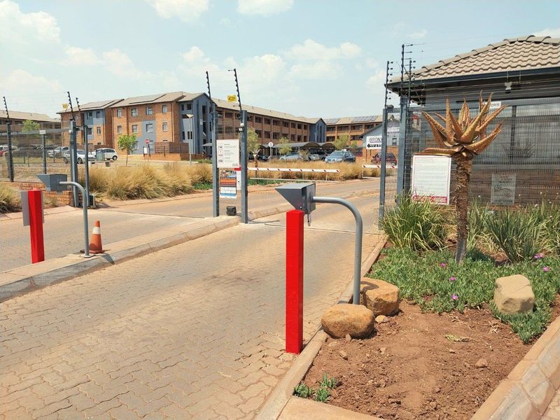 1 bedroom apartment for sale in Sky City. , Alberton.  - Photo 10