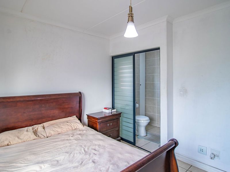 Modern 2-Bedroom, 2-Bathroom Lifestyle Apartment at The Reid, Linbro Park - Photo 5