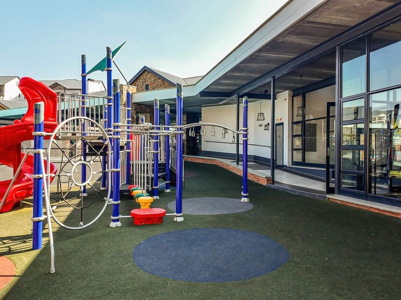 Modern 2-Bedroom, 2-Bathroom Lifestyle Apartment at The Reid, Linbro Park - Photo 10