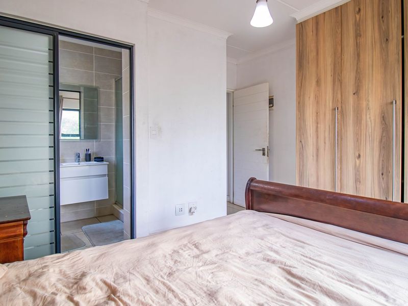 Modern 2-Bedroom, 2-Bathroom Lifestyle Apartment at The Reid, Linbro Park - Photo 6