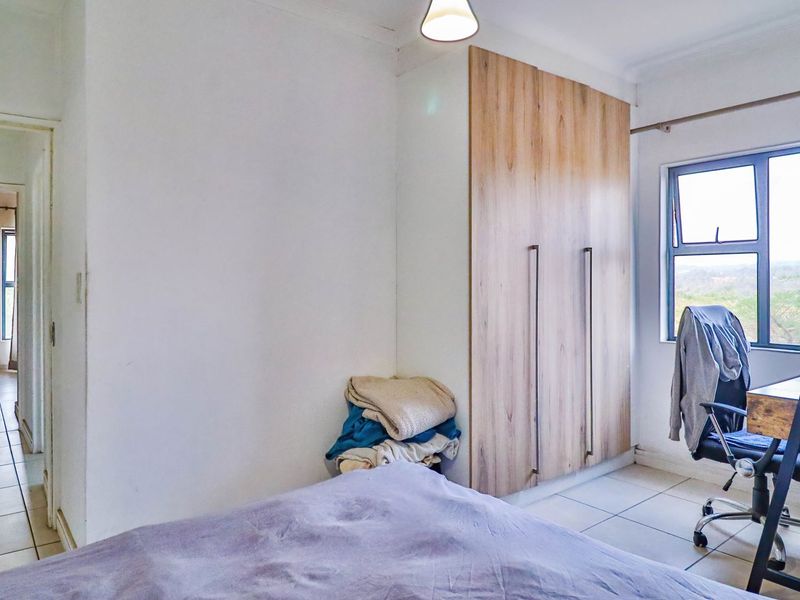 Modern 2-Bedroom, 2-Bathroom Lifestyle Apartment at The Reid, Linbro Park - Photo 8