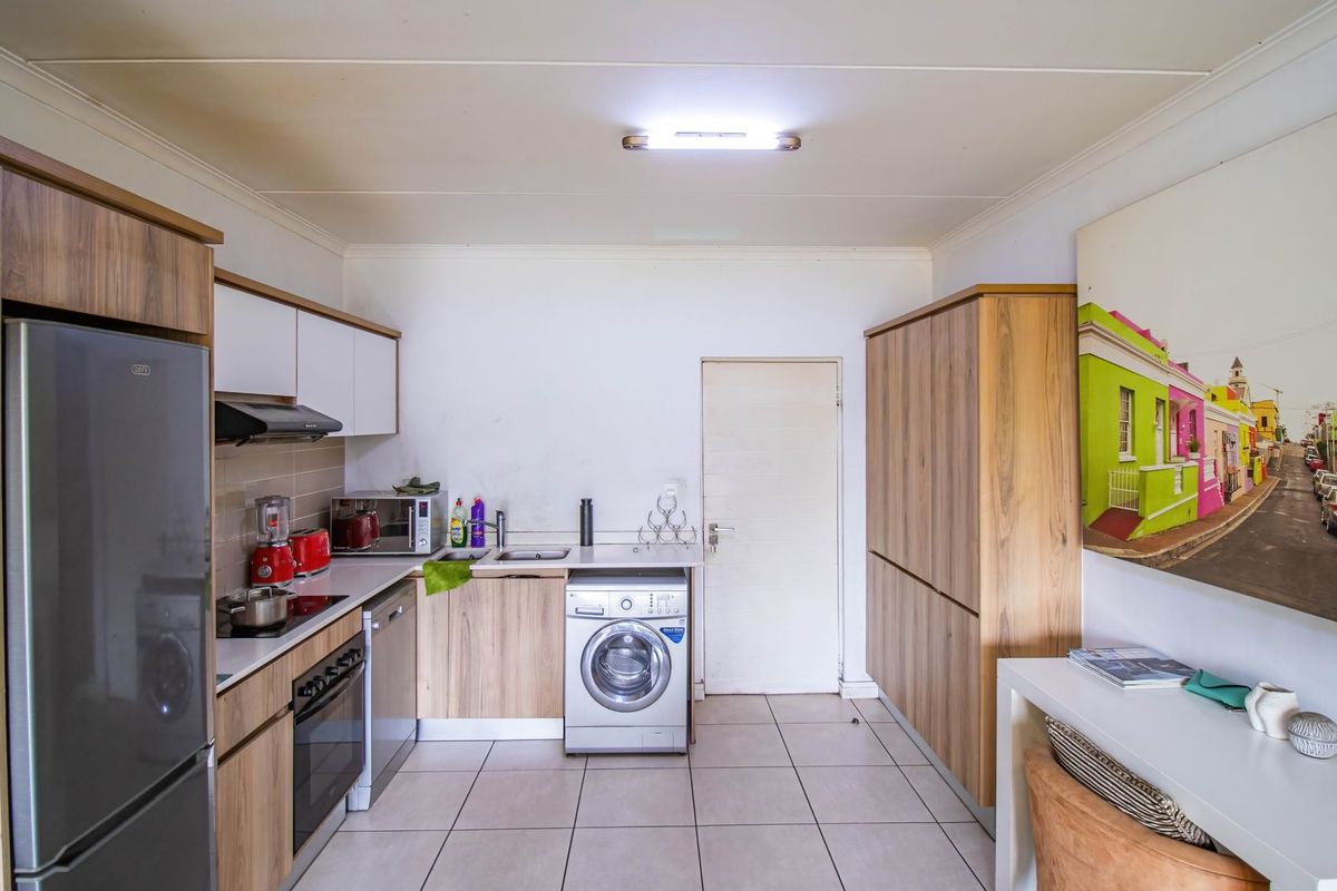 Modern 2-Bedroom, 2-Bathroom Lifestyle Apartment at The Reid, Linbro Park - Photo 4