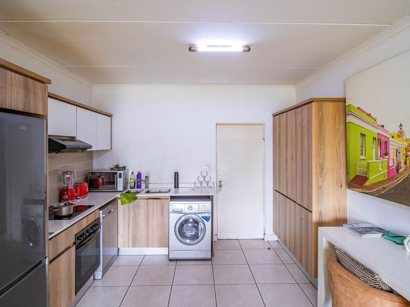 Modern 2-Bedroom, 2-Bathroom Lifestyle Apartment at The Reid, Linbro Park - Photo 4