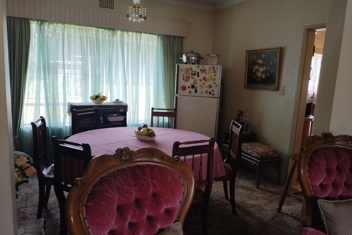 4 Bedroom House for Sale in Strubenvale  - Photo 5