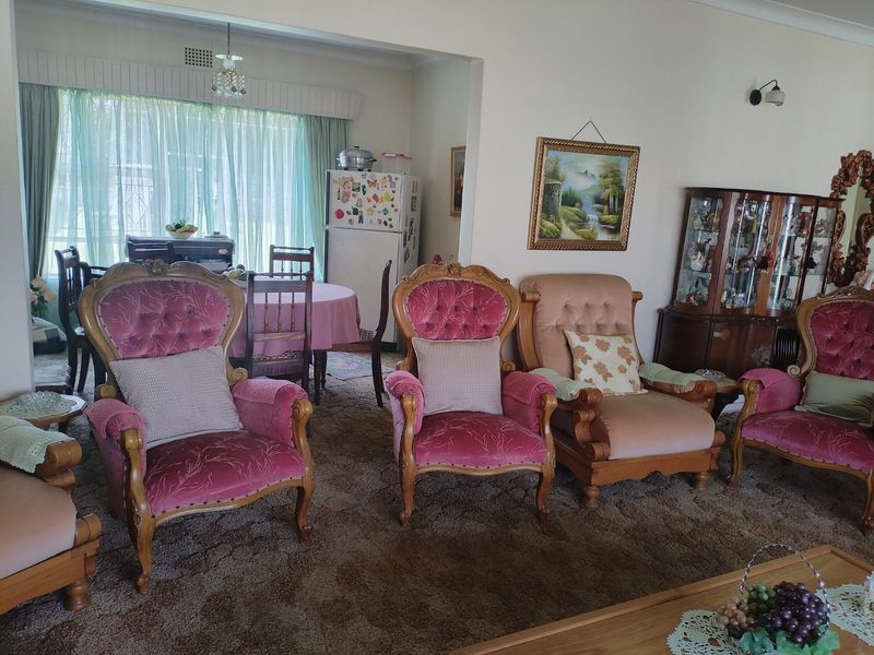 4 Bedroom House for Sale in Strubenvale  - Photo 6