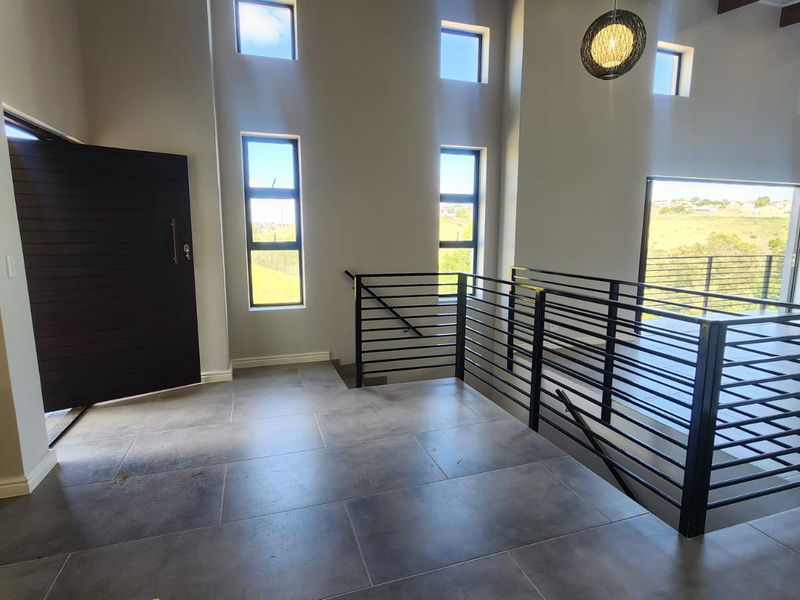 Modern Lock-Up-and-Go Living in Eden Residential Estate - Photo 2