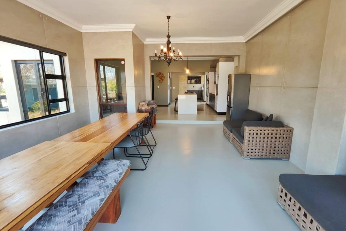 Luxury Living in a Secure Golf Estate with Stunning Views - Photo 3