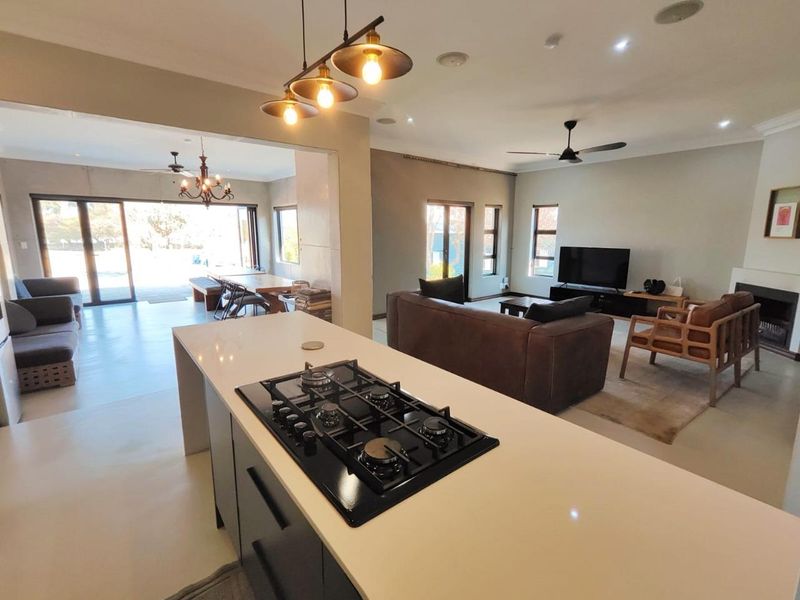 Luxury Living in a Secure Golf Estate with Stunning Views - Photo 8