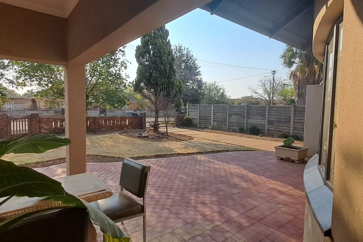 4 Bedroom House for sale in Ellaton - Photo 4