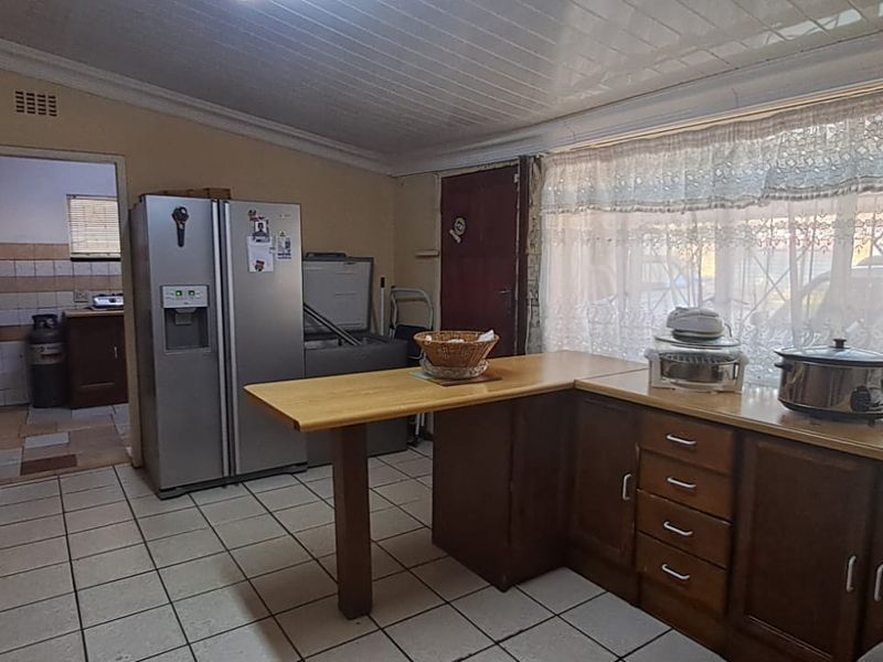 4 Bedroom House for sale in Ellaton - Photo 6