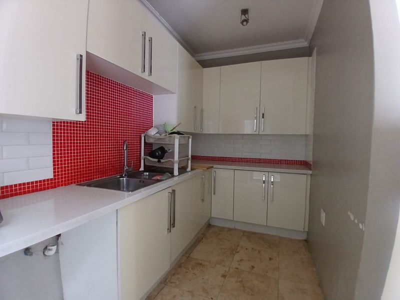 6 BEDROOM 5.5 BATHROOMS - Photo 10