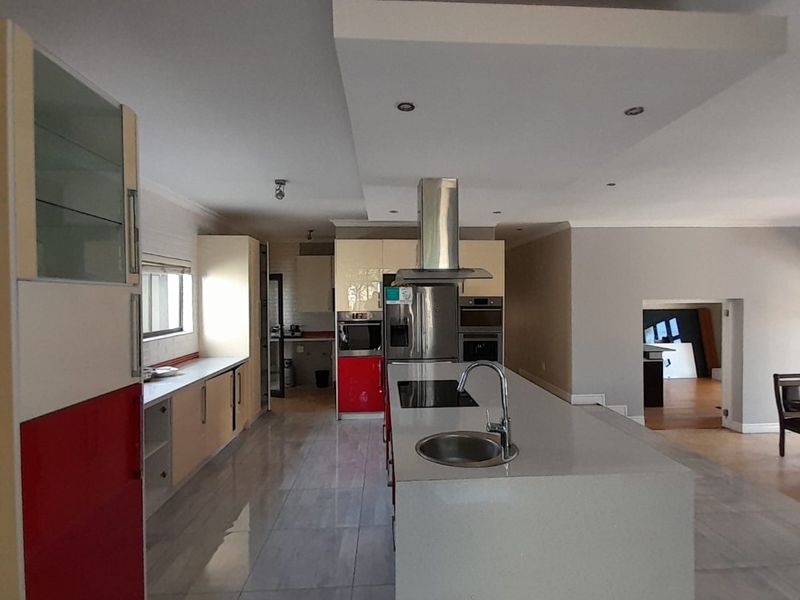 6 BEDROOM 5.5 BATHROOMS - Photo 8