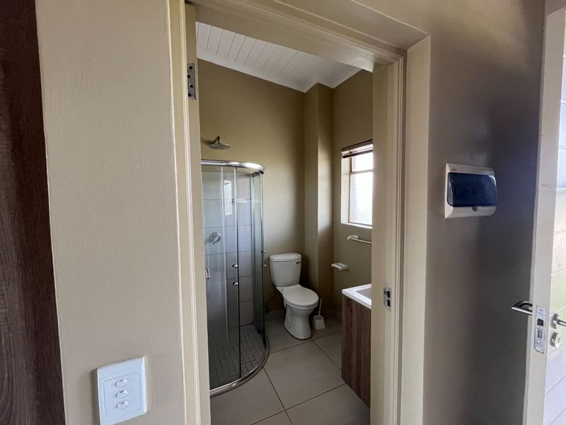 Bachelor Apartment For Sale in Hatfield - Photo 8