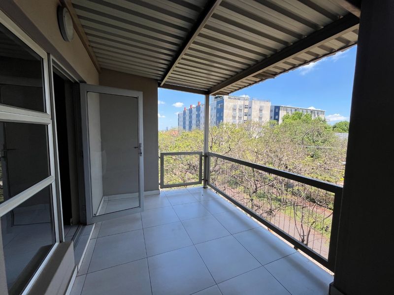 Bachelor Apartment For Sale in Hatfield - Photo 4