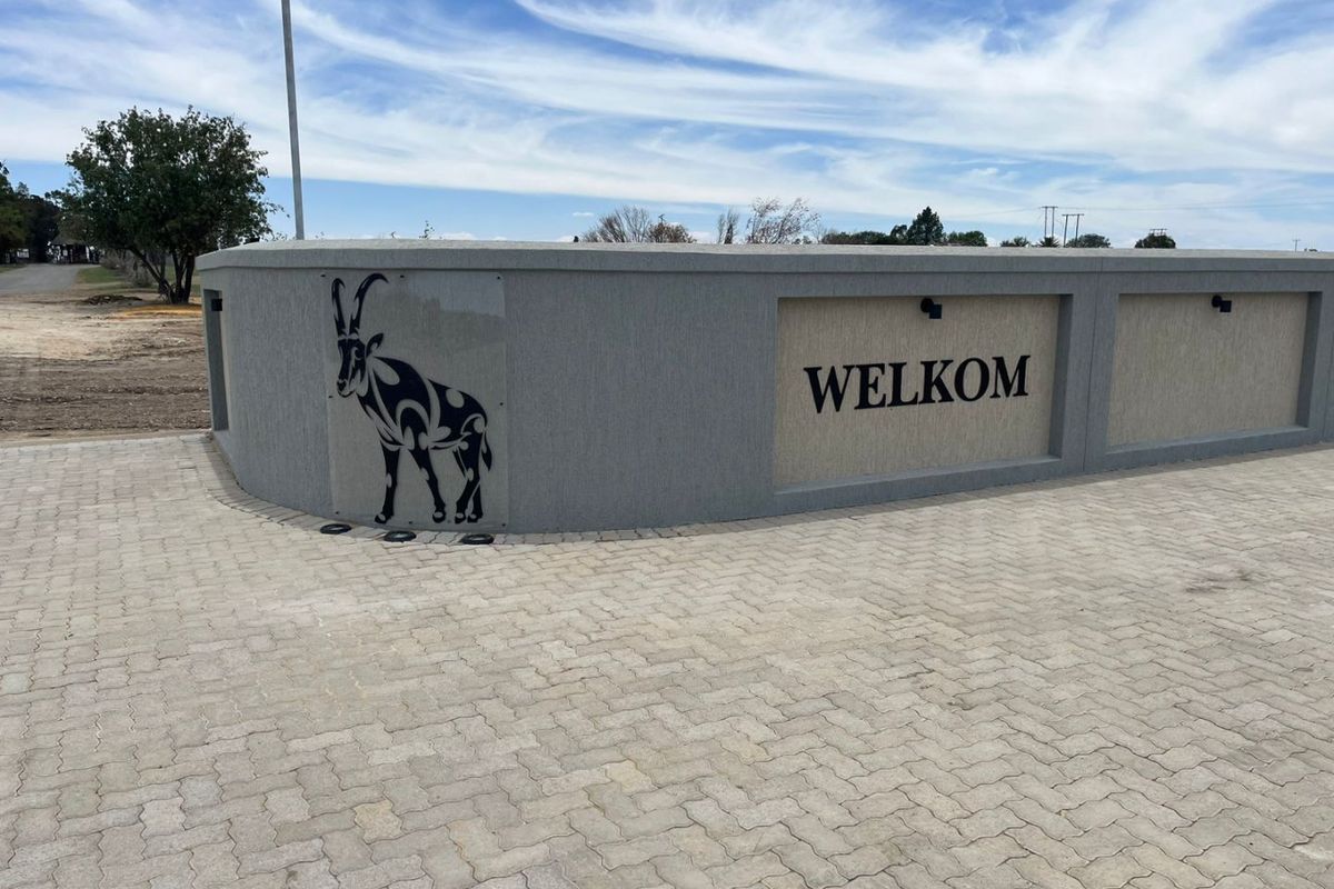 Lovely Open Stand On the Vaaldam Bank - Photo 4