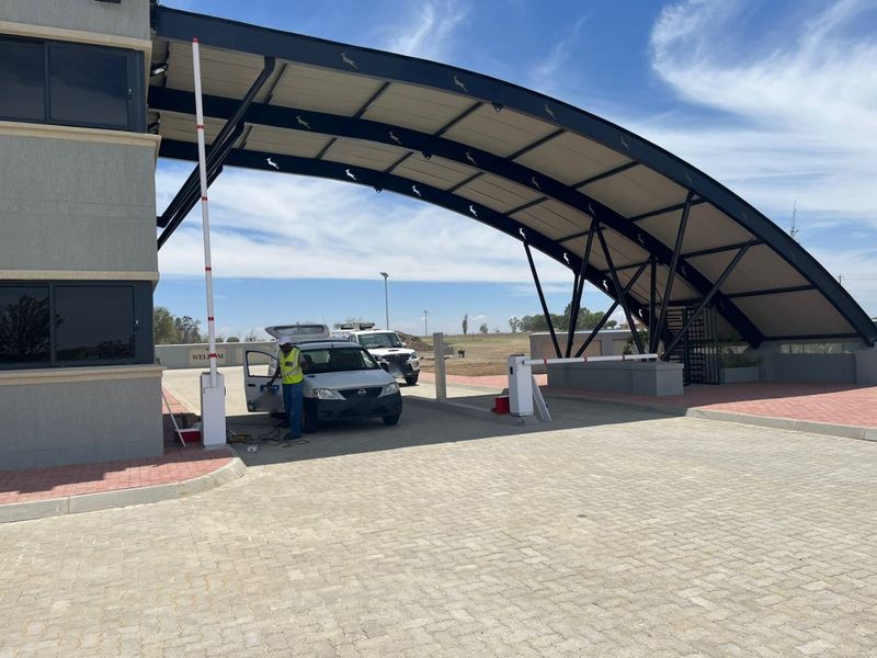 Lovely Open Stand On the Vaaldam Bank - Photo 8