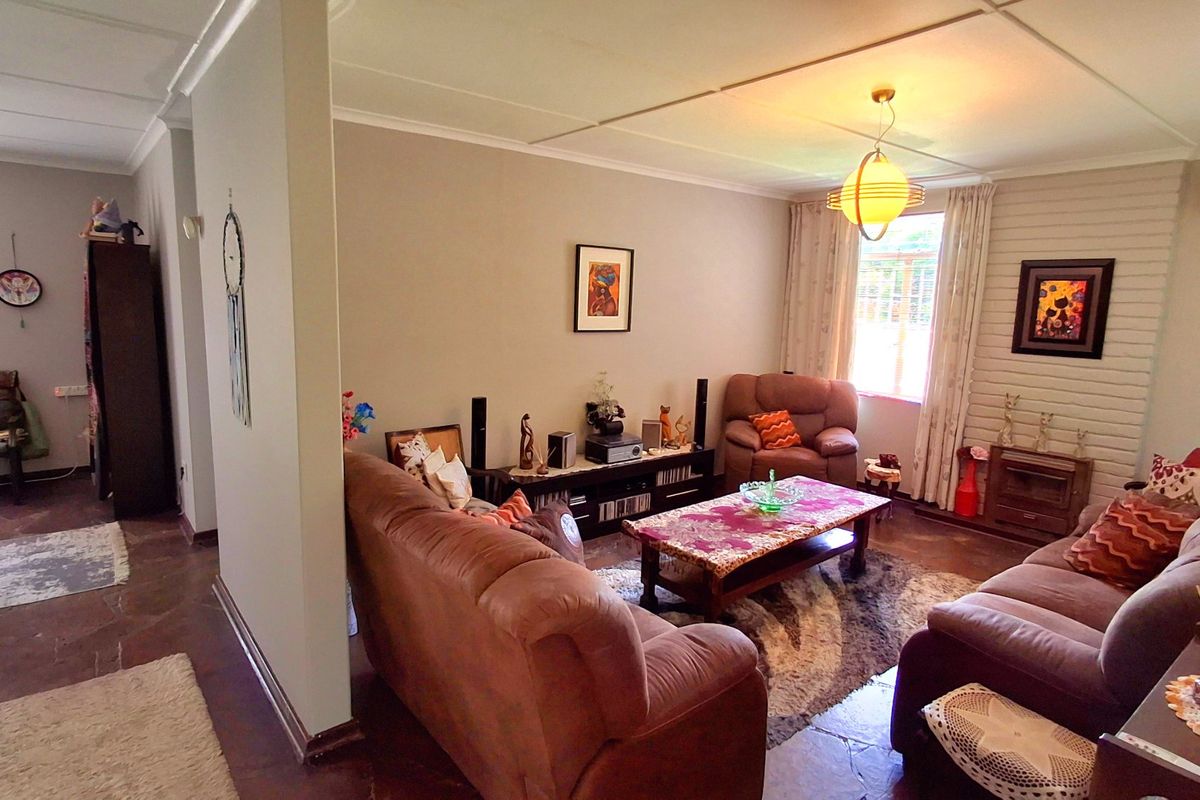 3-Bedroom Home in Sasolburg with Income-Generating Flatlet – Sole Mandate - Photo 3