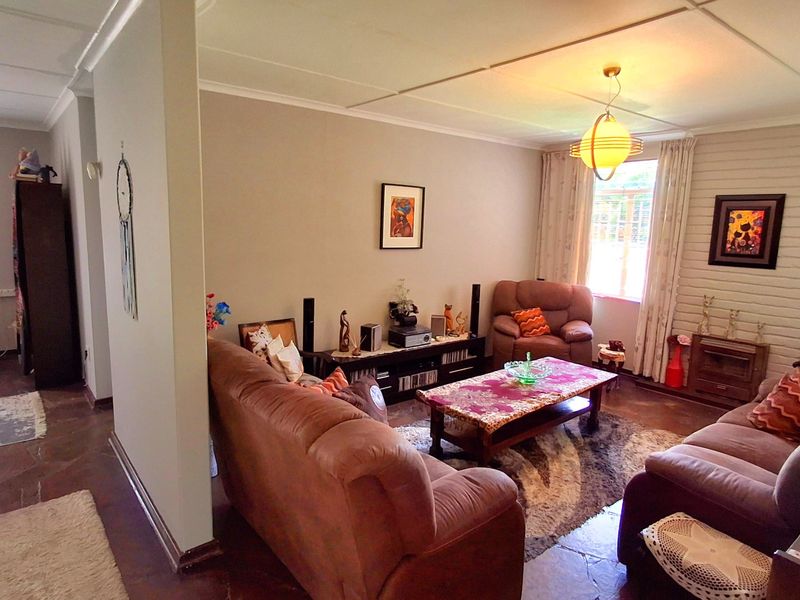 3-Bedroom Home in Sasolburg with Income-Generating Flatlet – Sole Mandate - Photo 3