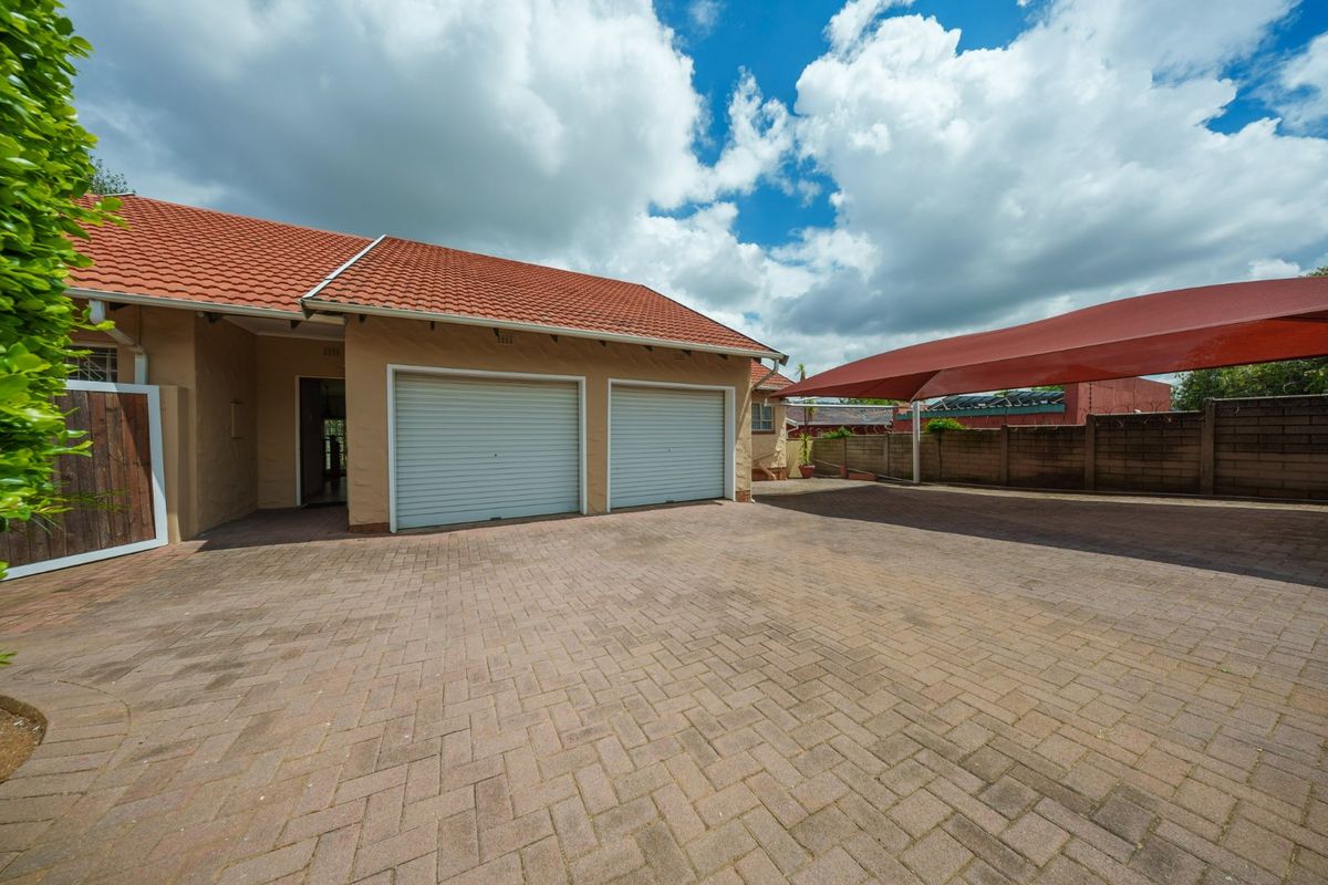 Lovely 3 Bedroom Home in Boomed Suburb - Photo 5